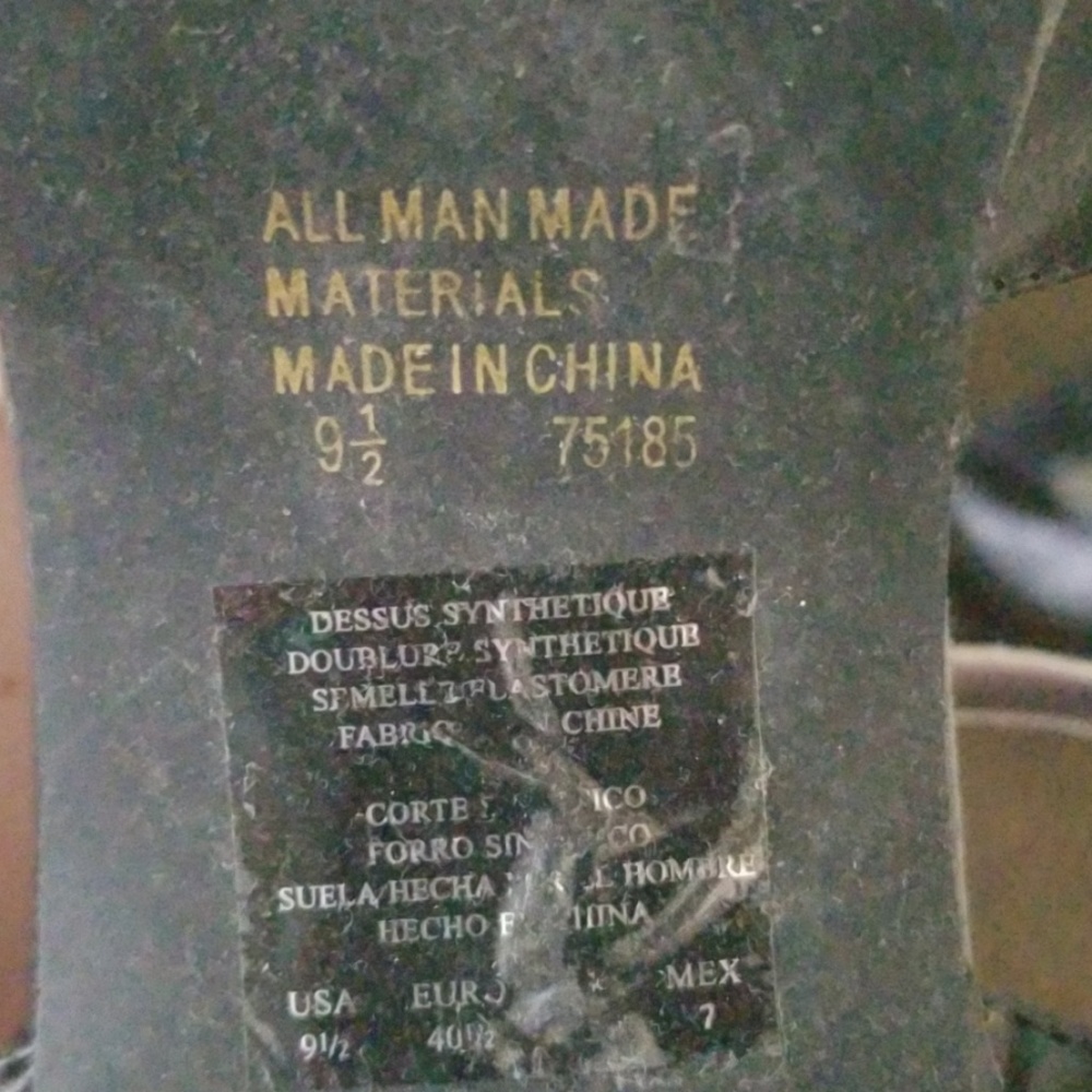 Heels - Picture 4 of 4